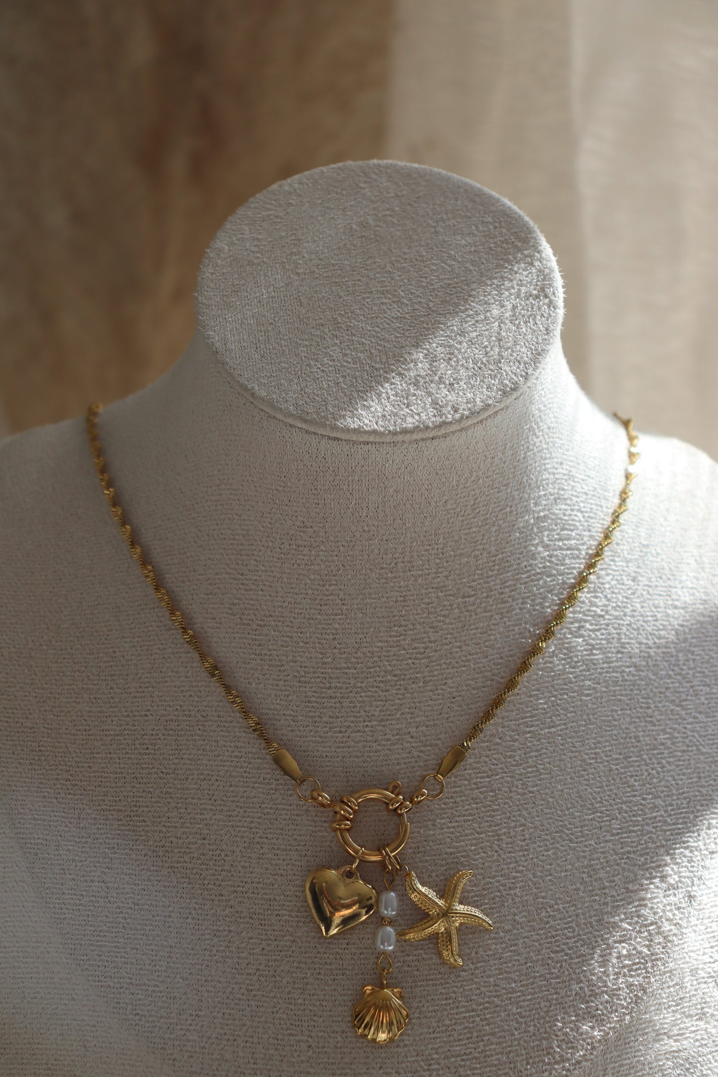 Collier Summer