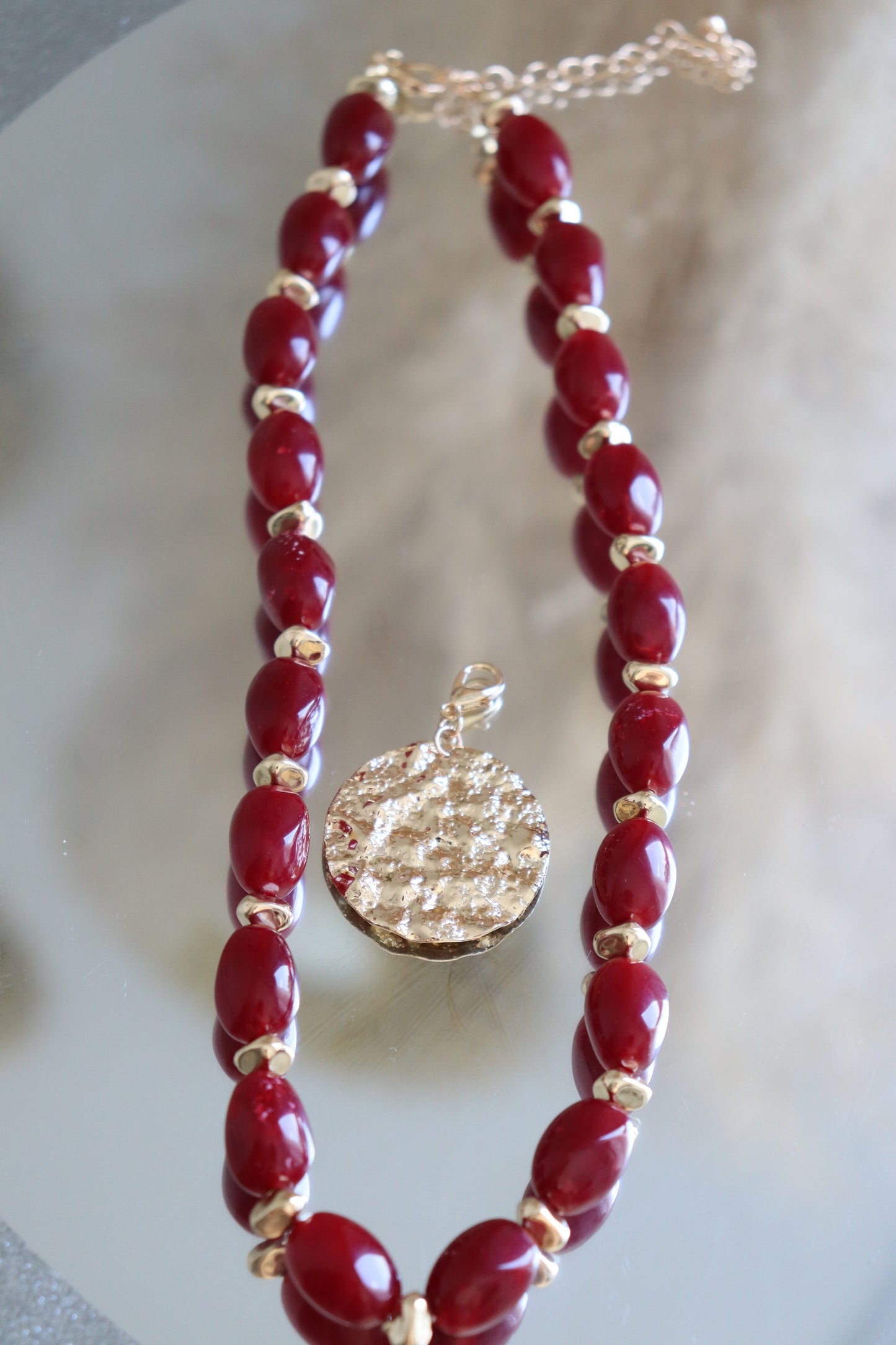Collier Neyla- Vin Rouge
