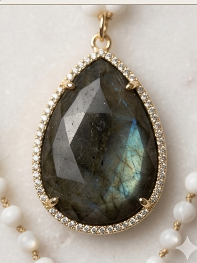 Collier long Nacre et Labradorite