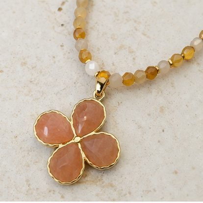 Collier en Citrine & Pendentif Fleur en Pierre de Soleil