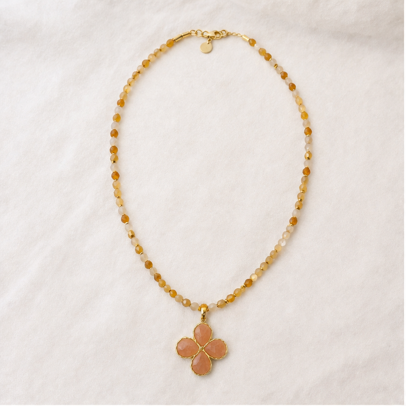 Collier en Citrine & Pendentif Fleur en Pierre de Soleil