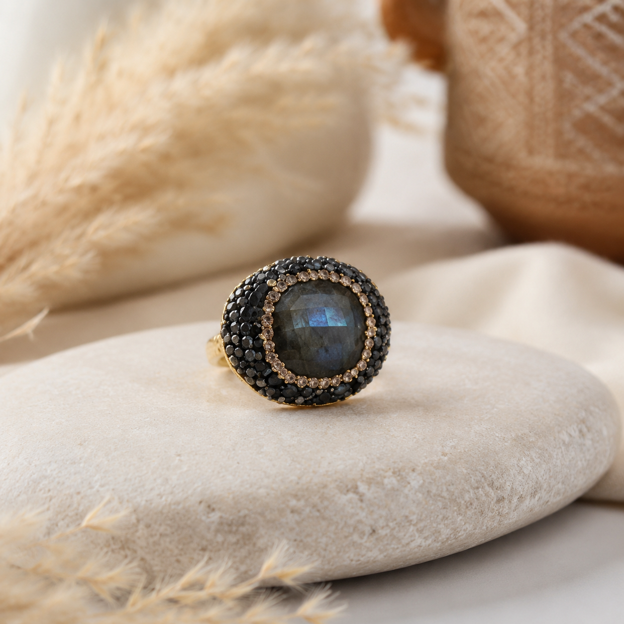 Bague Luna - Labradorite Noire