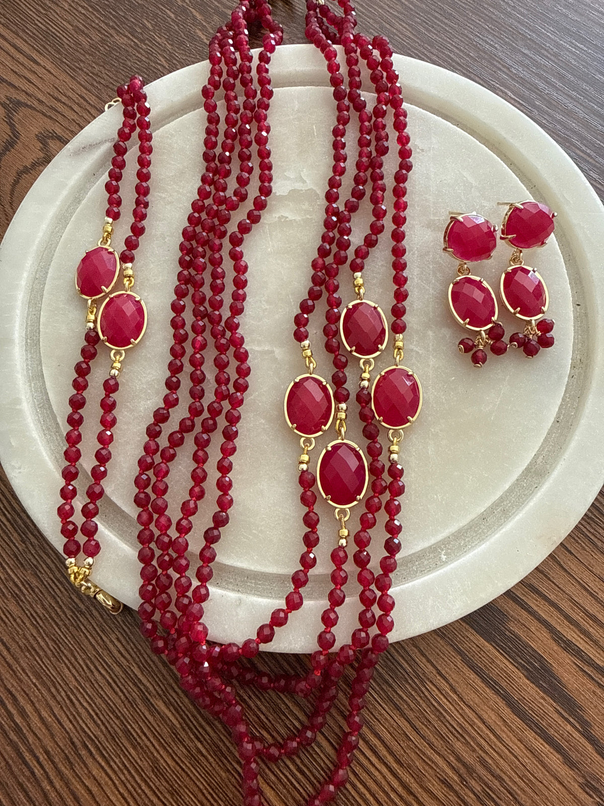 Ensemble Thalia - 3 rangs de perles en RUBIS du CACHEMIRE polies