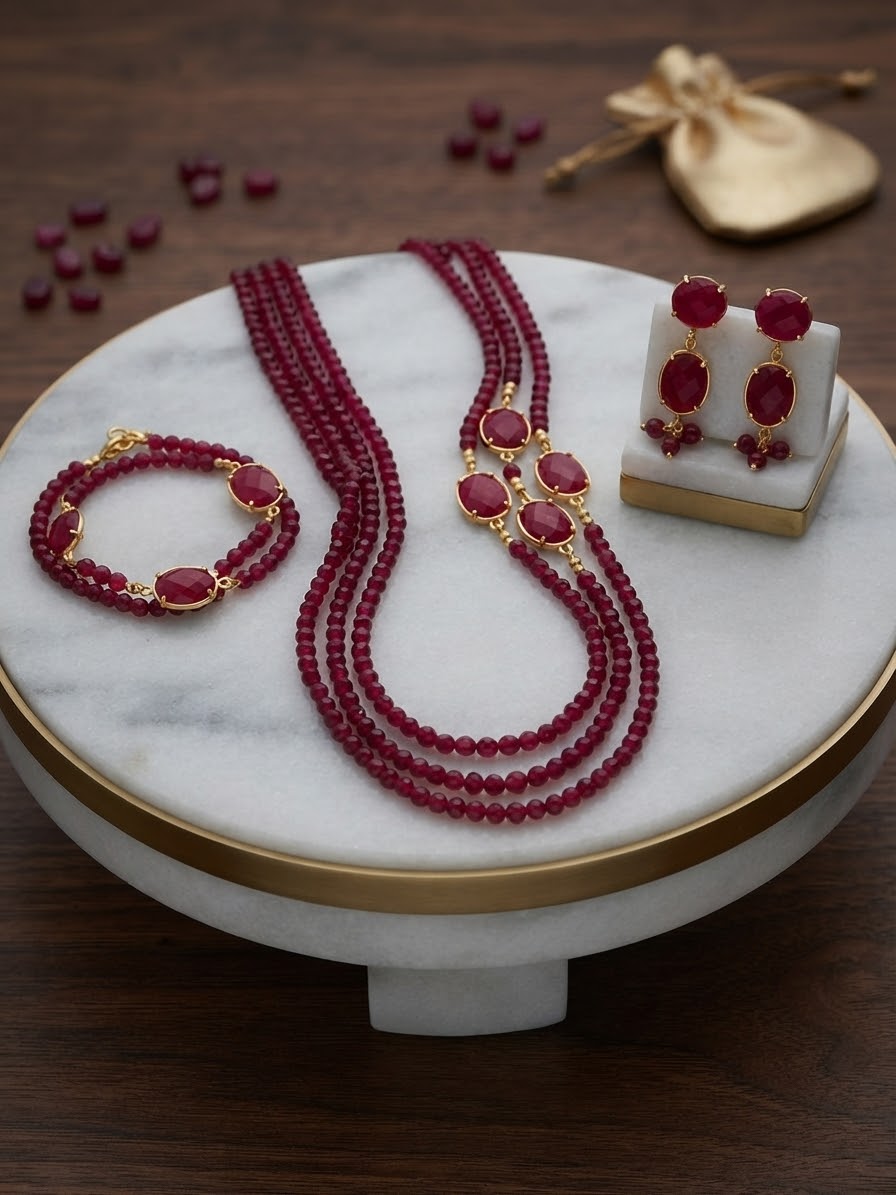 Ensemble Thalia - 3 rangs de perles en RUBIS du CACHEMIRE polies